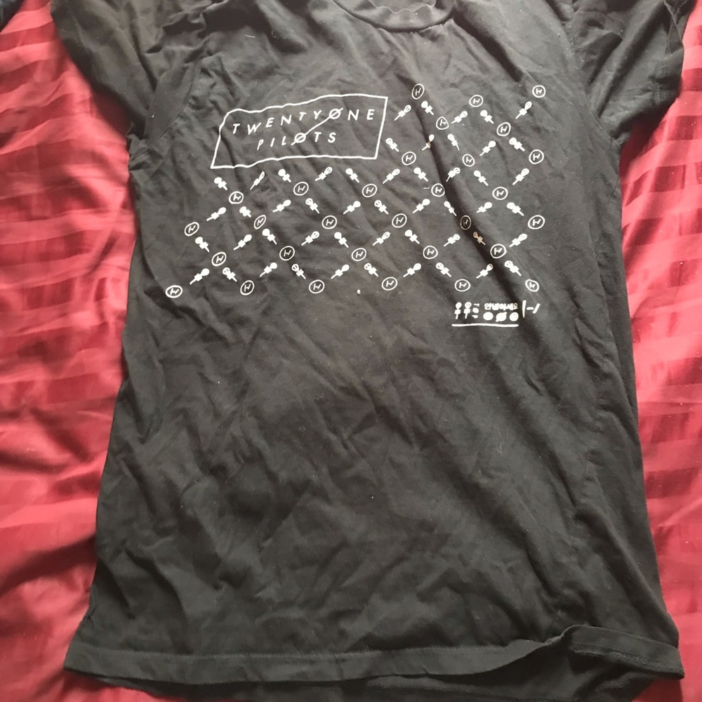 Twenty One Pilots shirt